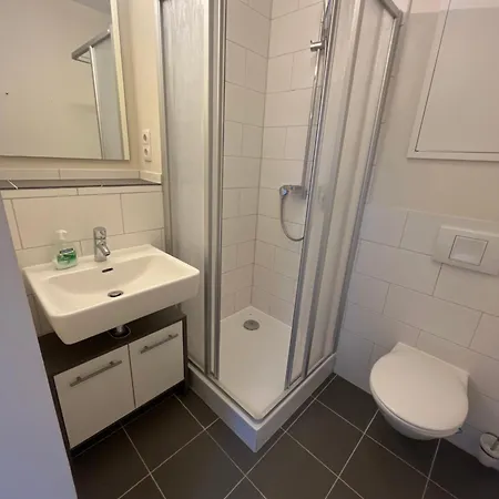 Neuwertig & Modern - Ferienwohnung Zentral In Forchheim *