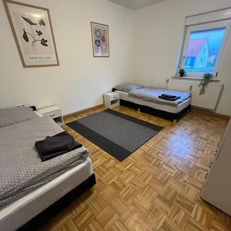 Neuwertig & Modern - Ferienwohnung Zentral In Forchheim *